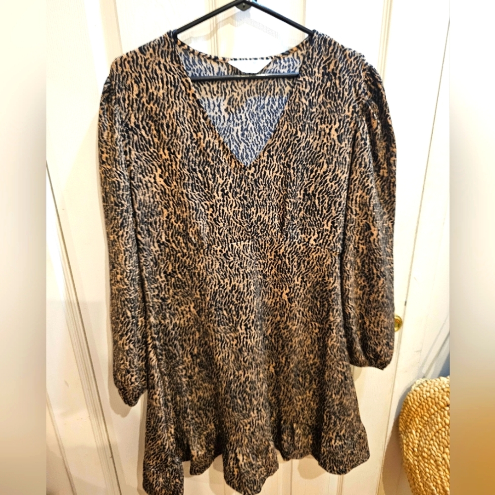 Primark long sleeved animal print dress EUC